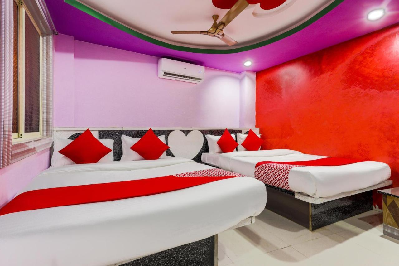 Oyo 45752 Hotel Sb Palace Godarpura エクステリア 写真