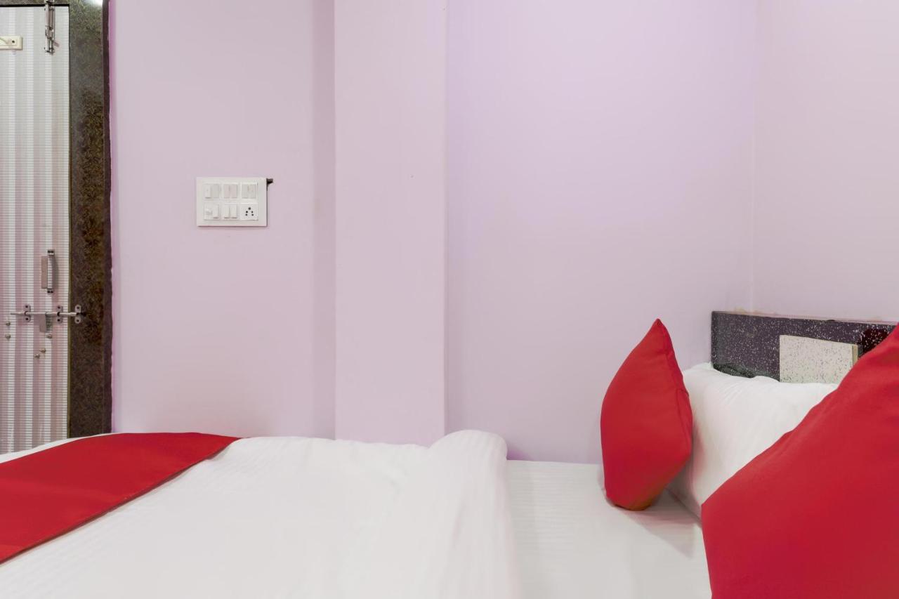 Oyo 45752 Hotel Sb Palace Godarpura エクステリア 写真
