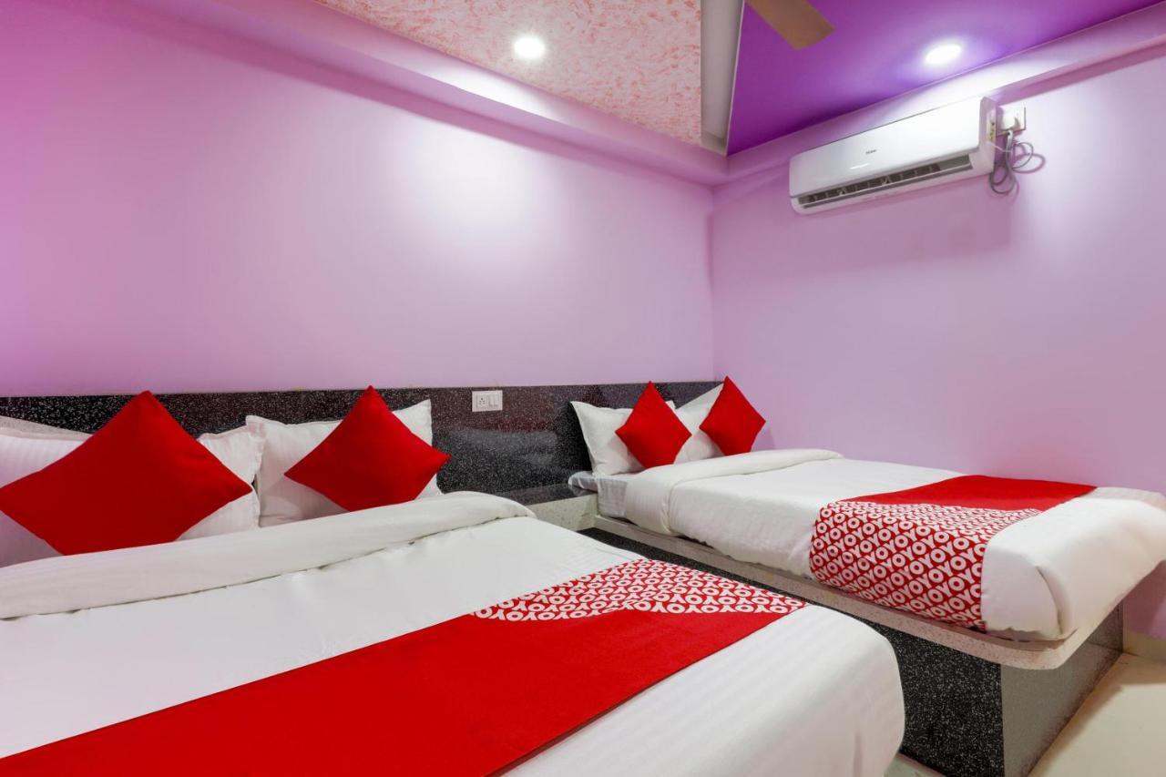 Oyo 45752 Hotel Sb Palace Godarpura エクステリア 写真